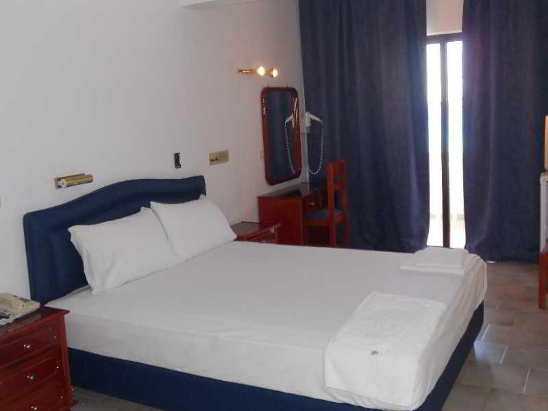 Mediterranean Hotel การ์ปาตอส ภายนอก รูปภาพ
